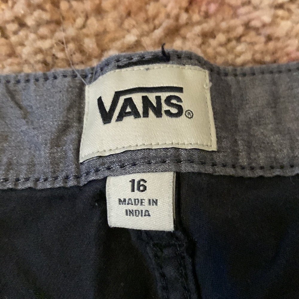 Size 16(boys)| Vans shorts| Perfect Condition - Picture 3 of 3